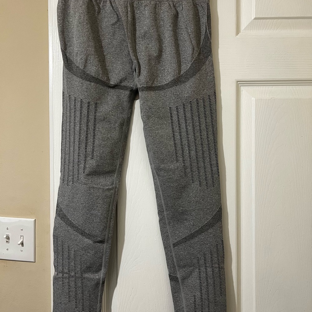 Active leggings. Only wore once. Great shape. Like new